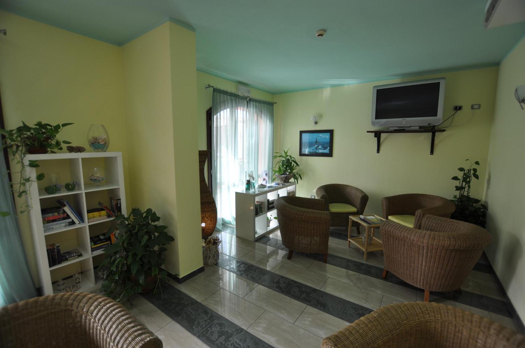 Hotel Mistral Marina di Campo Bagian luar foto