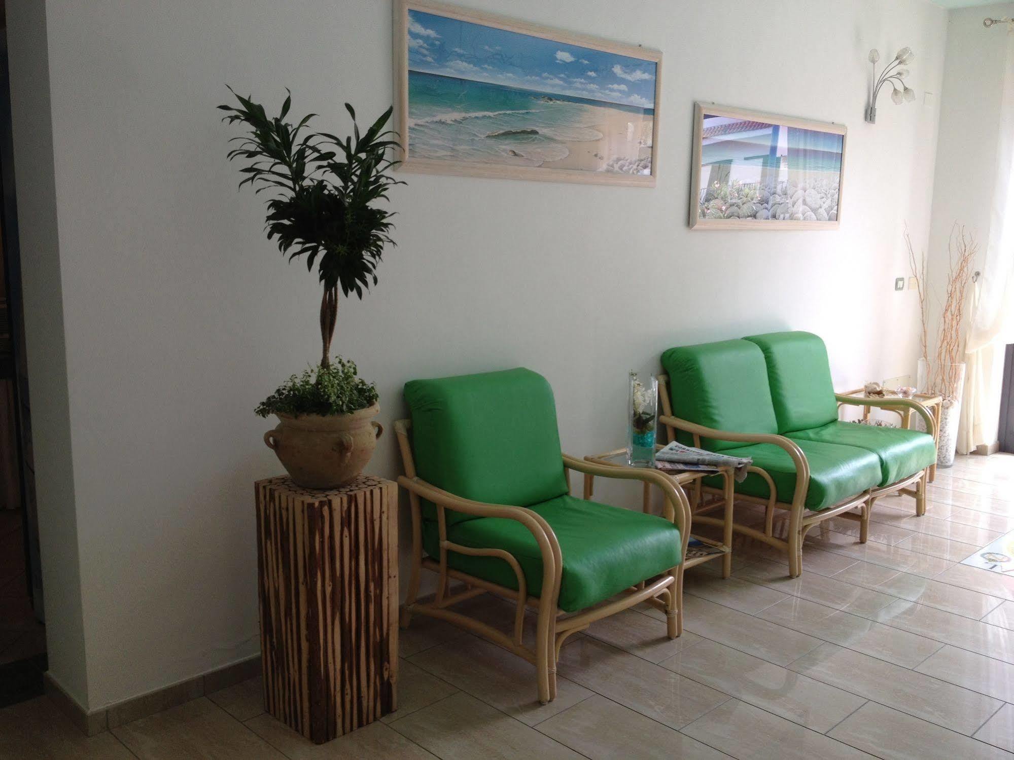 Hotel Mistral Marina di Campo Bagian luar foto